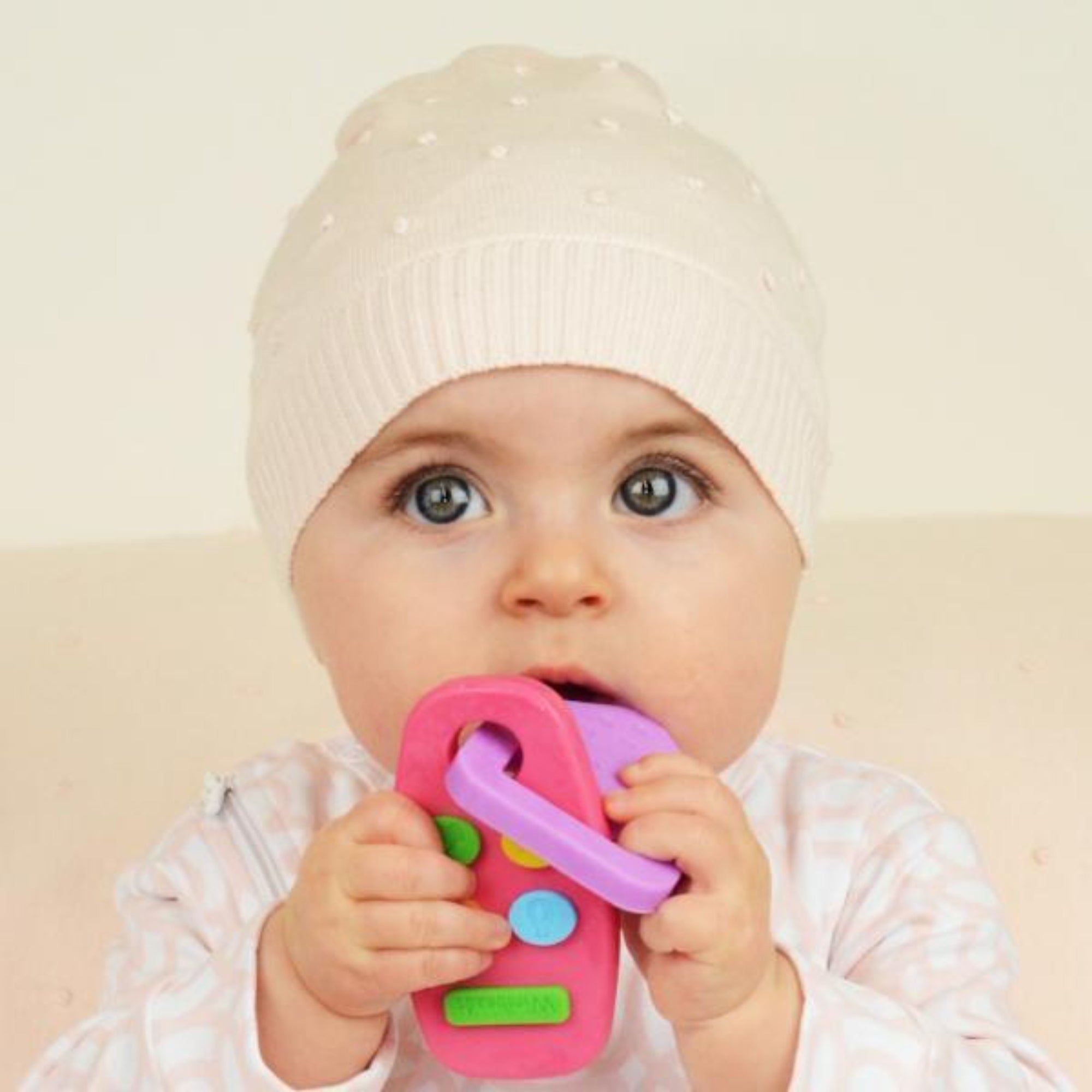 Cream Knot Knitted Hat