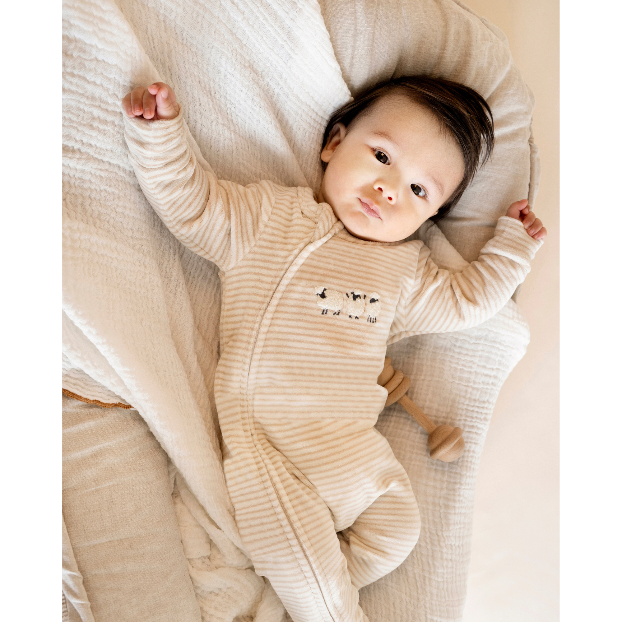 Bebe Hunter Stripe Velour Zip Onesie - Stripe