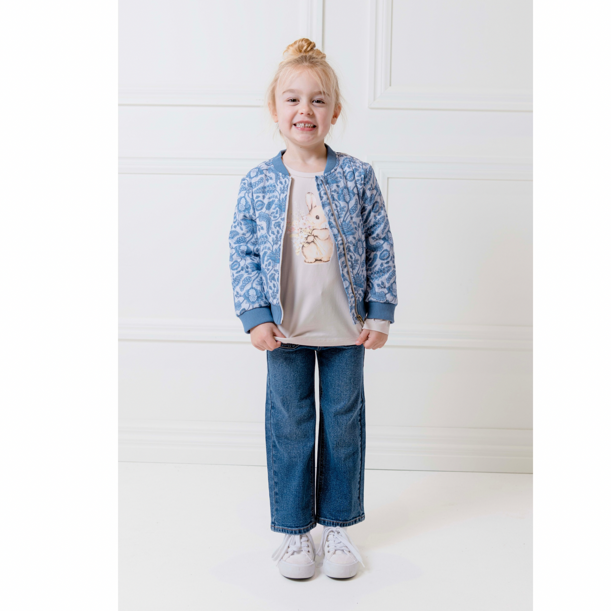 Milky Bunny Bouquet Tee