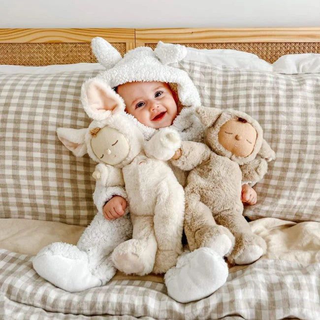 Cozy Dinkum - Lamby Pip