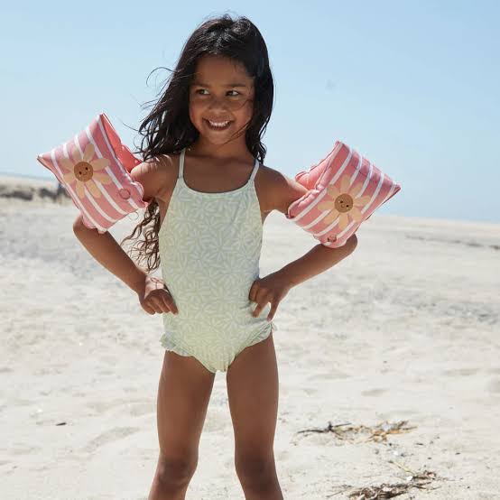 Swim Essentials Inflatable Arm Bands - Daisy Flower, 0-2 yrs