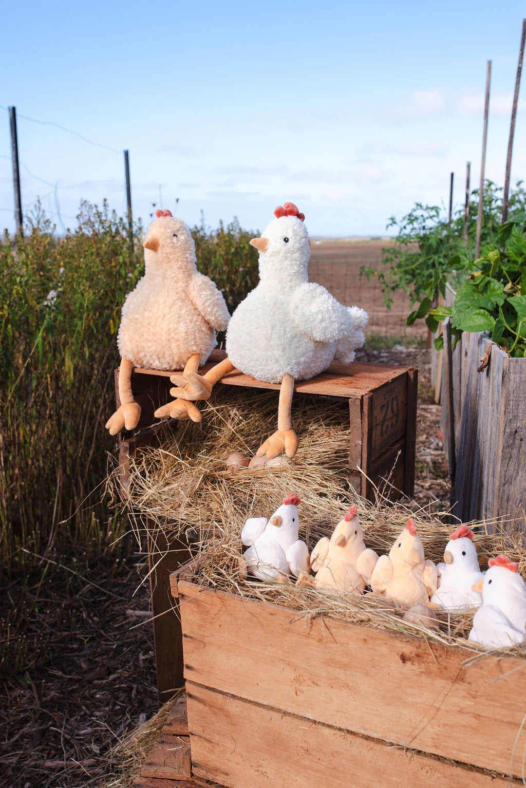 Nana Huchy Harriet the Hen Rattle - Honey