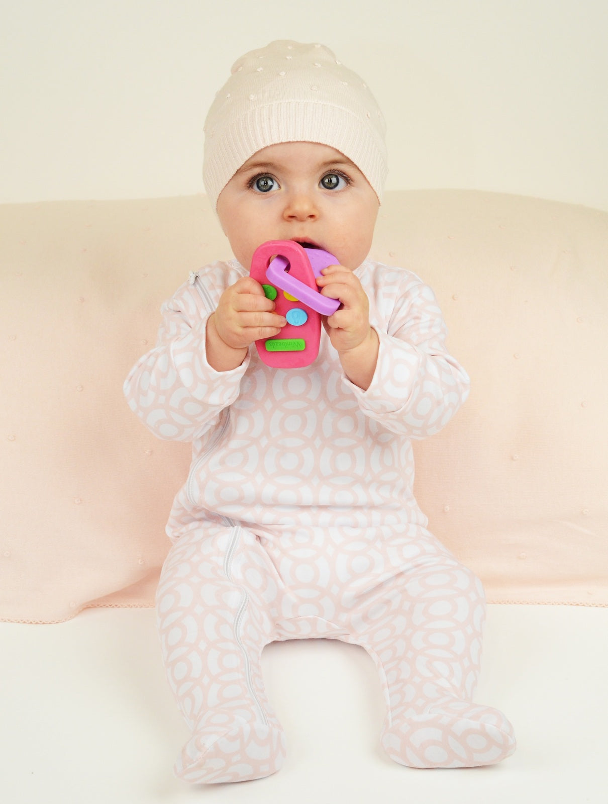 Pink Knot Knitted Hat