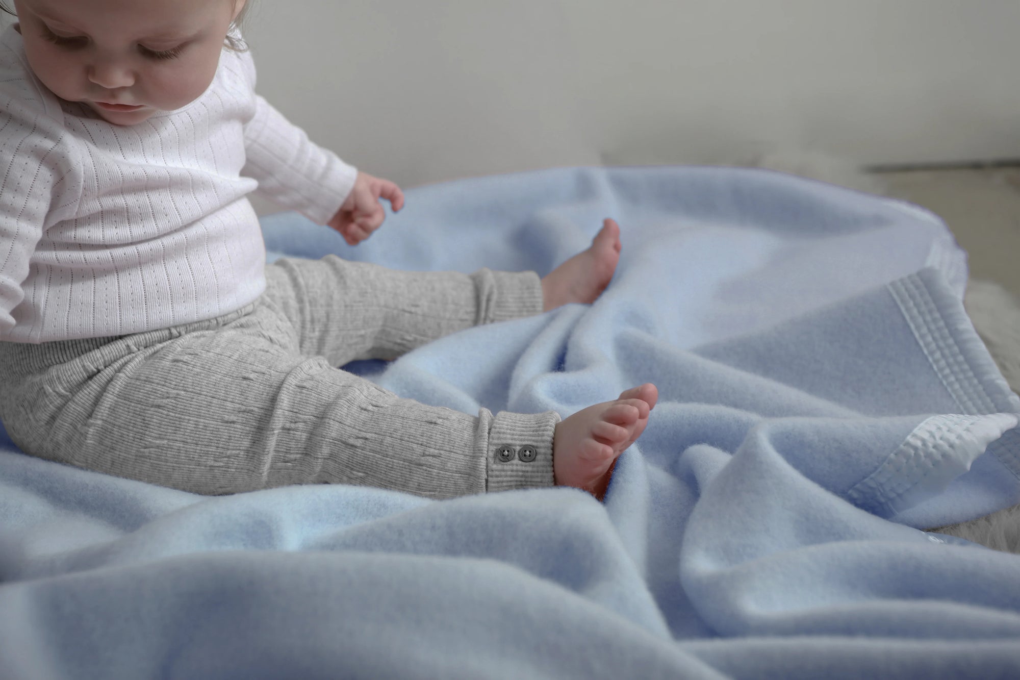 Onkaparinga Baby Soft Wool Cot Blanket