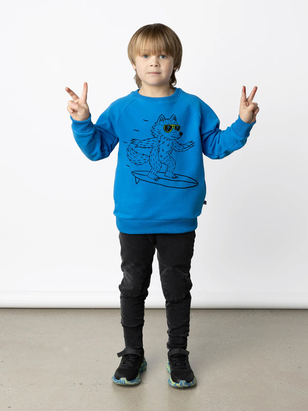 Minti Surf Wolf Furry Crew