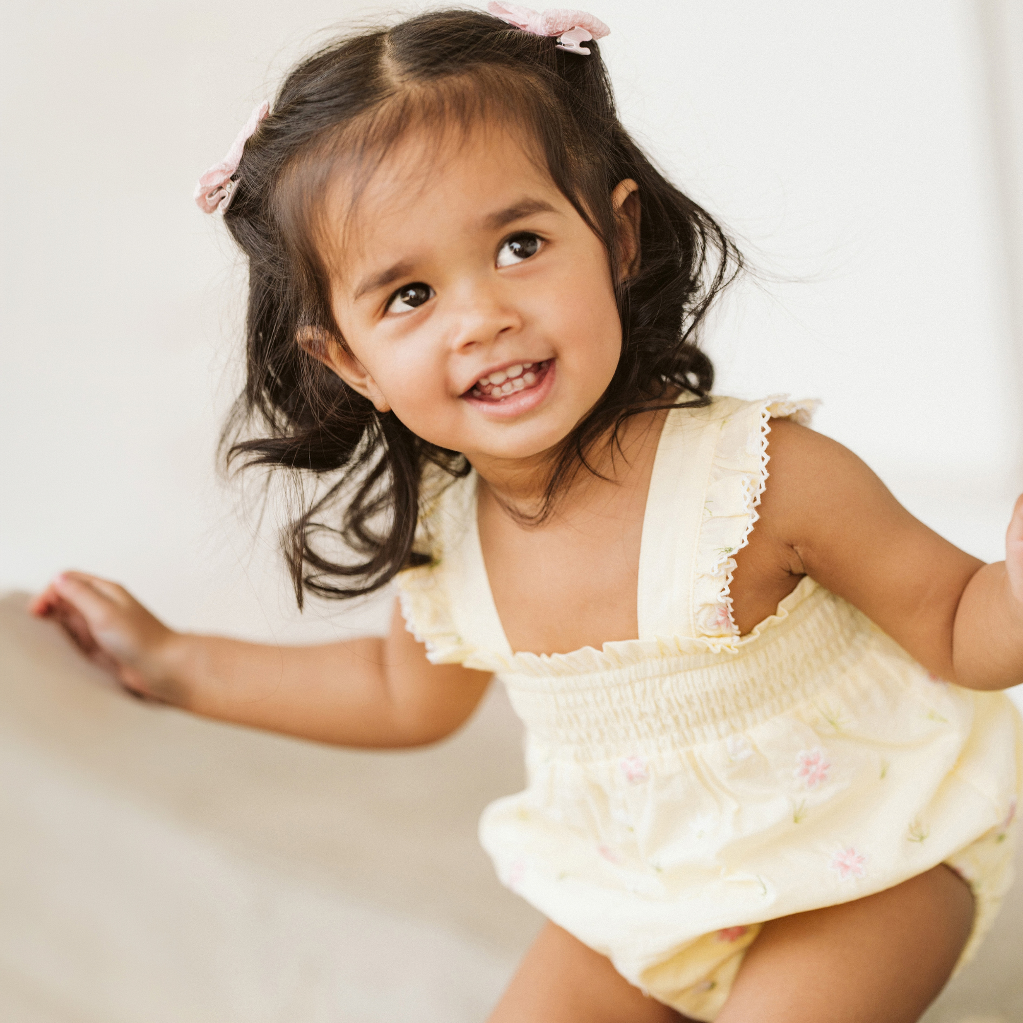 Bébé Pia All Over Embroidery Bodysuit - Lemon