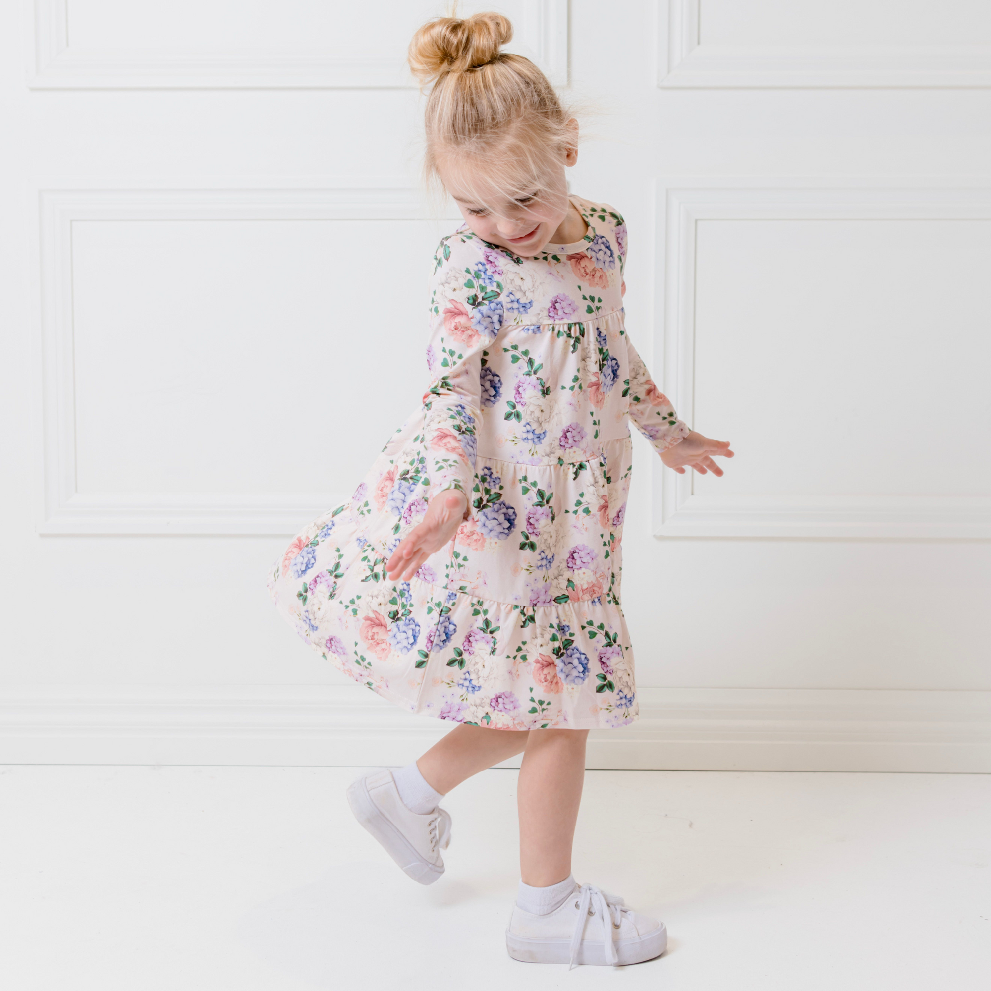 Milky Hydrangea Tiered Dress