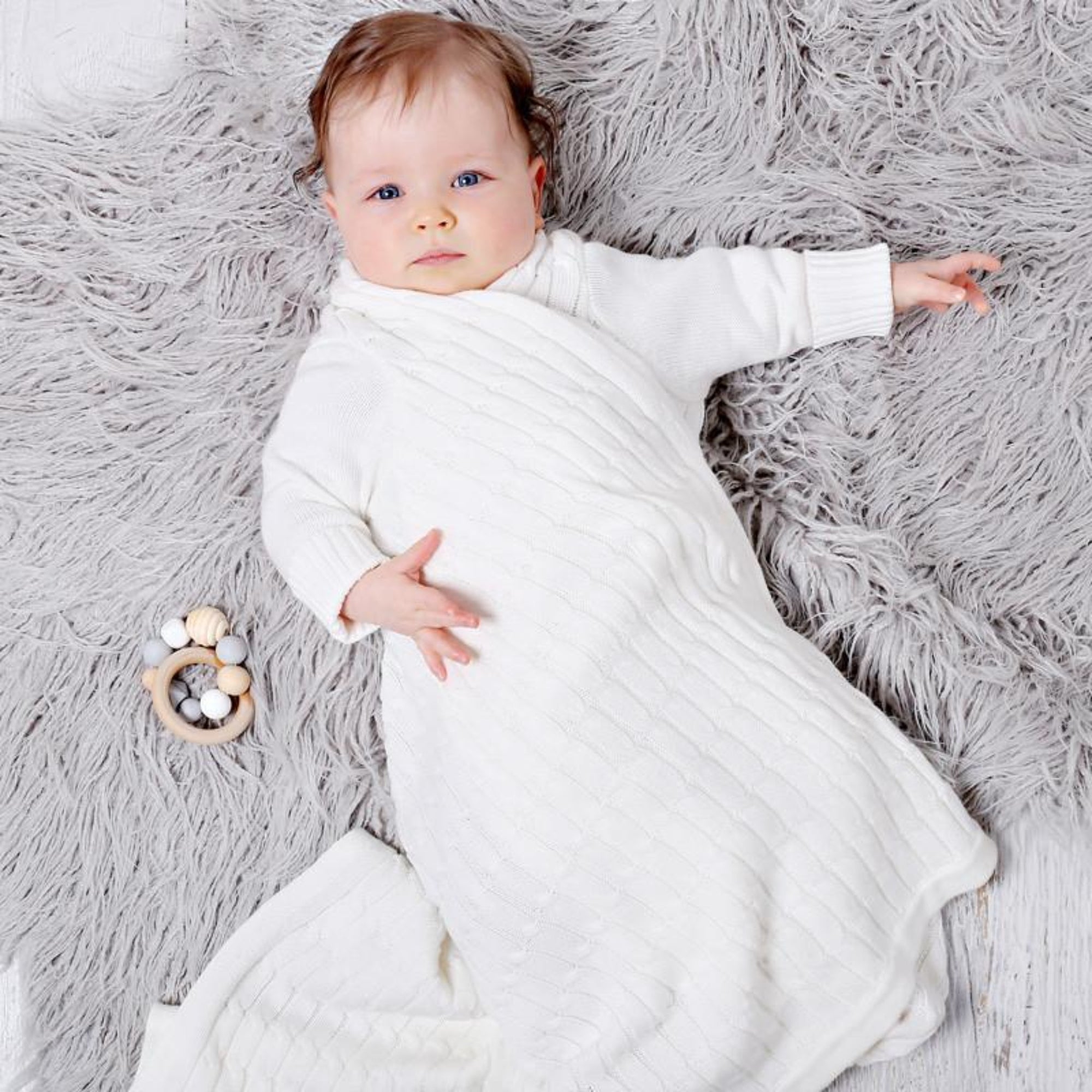 Jujo Shwrap All Over Cable - Ecru/Cream - Baby - Jujo