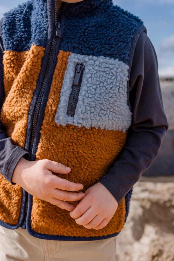 Milky Ranger Sherpa Vest - Ink - Multi