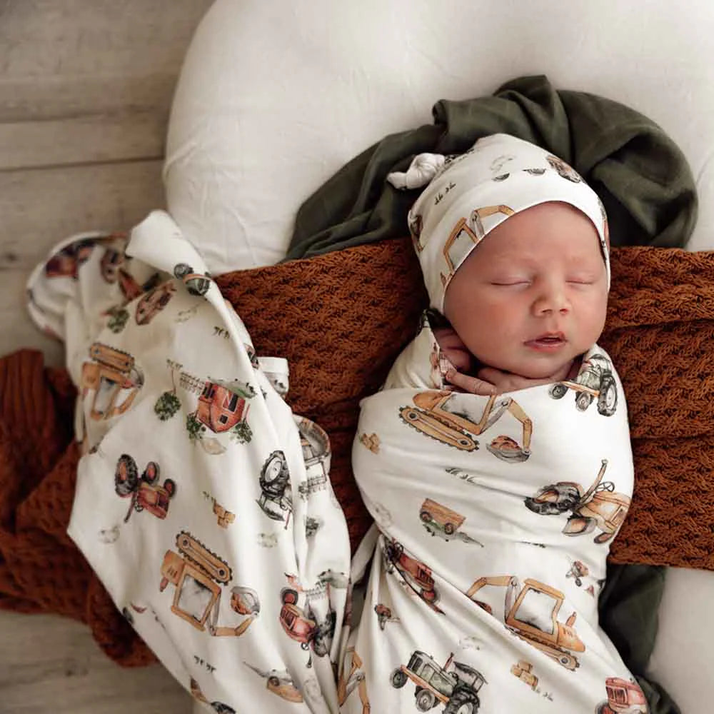 DIGGER &amp; TRACTORS  -Snuggle Hunny Organic Jersey Wrap &amp; Beanie Set