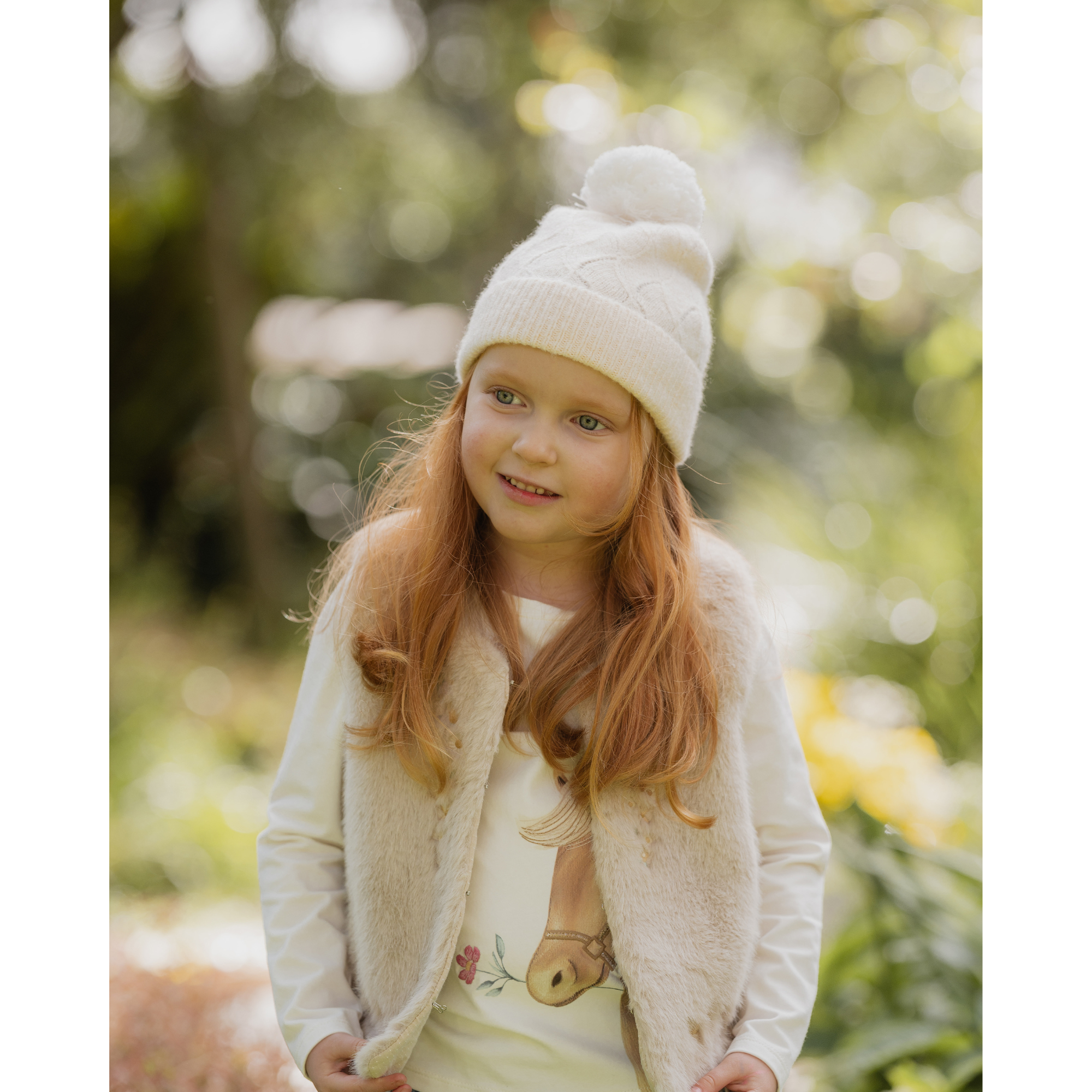 Bebe Winnie emb. Faux fur vest - Natural