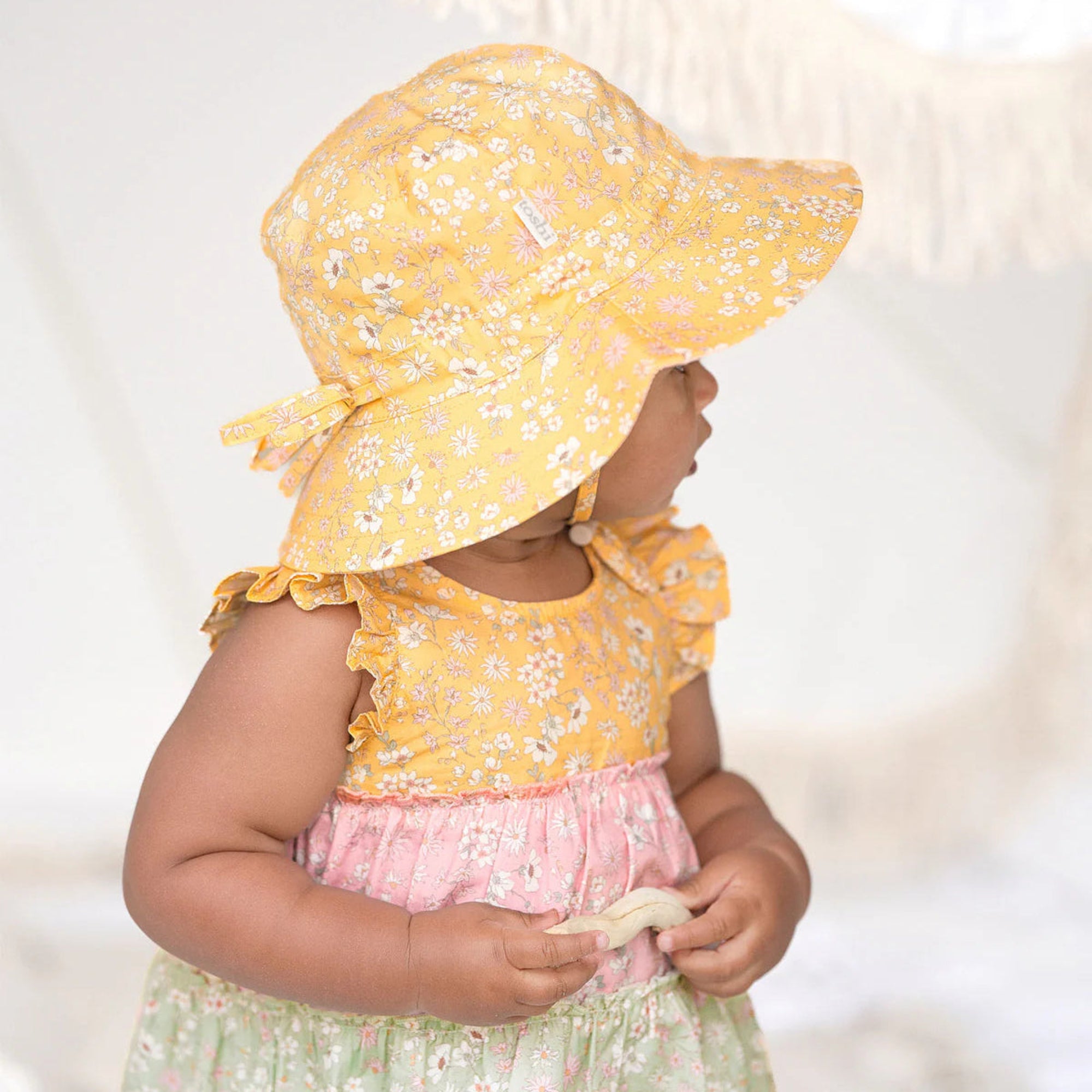 Toshi Sunhat Eva Sunny