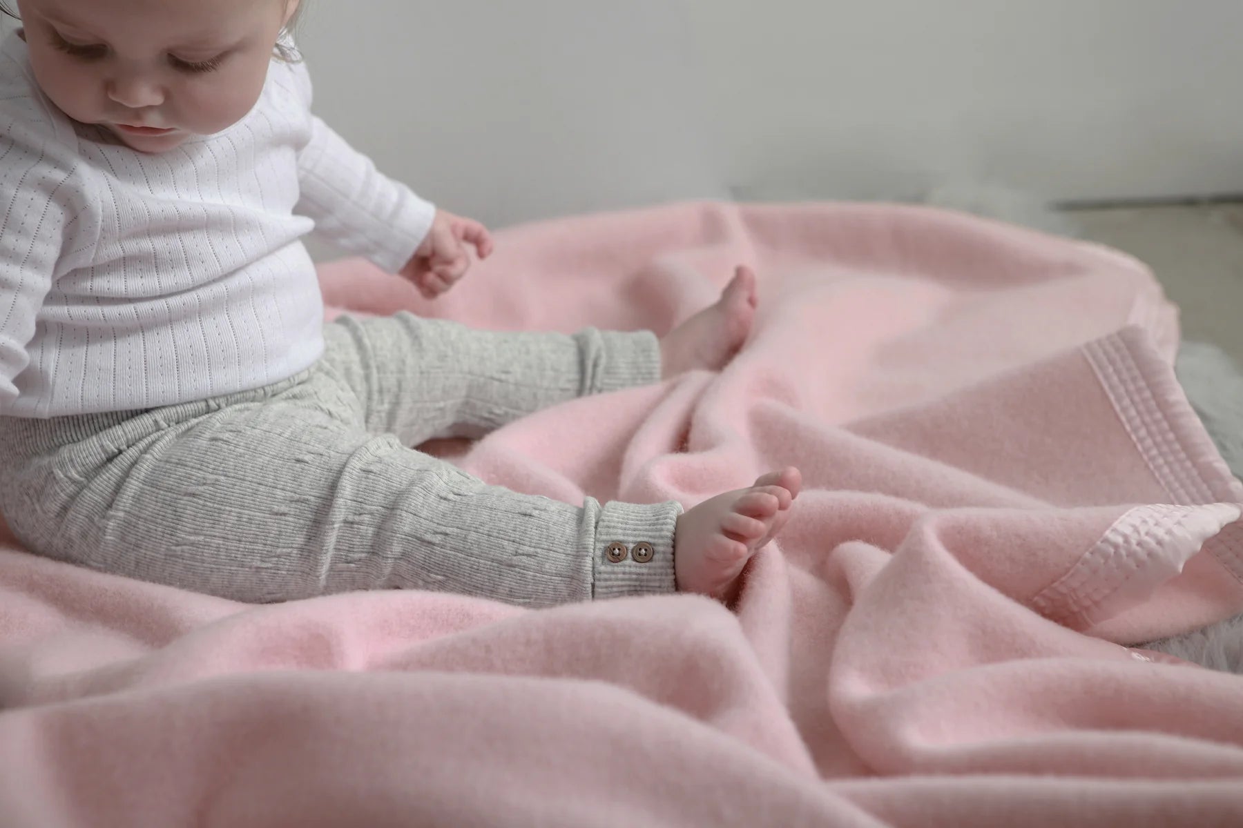 Onkaparinga Baby Soft Wool Cot Blanket