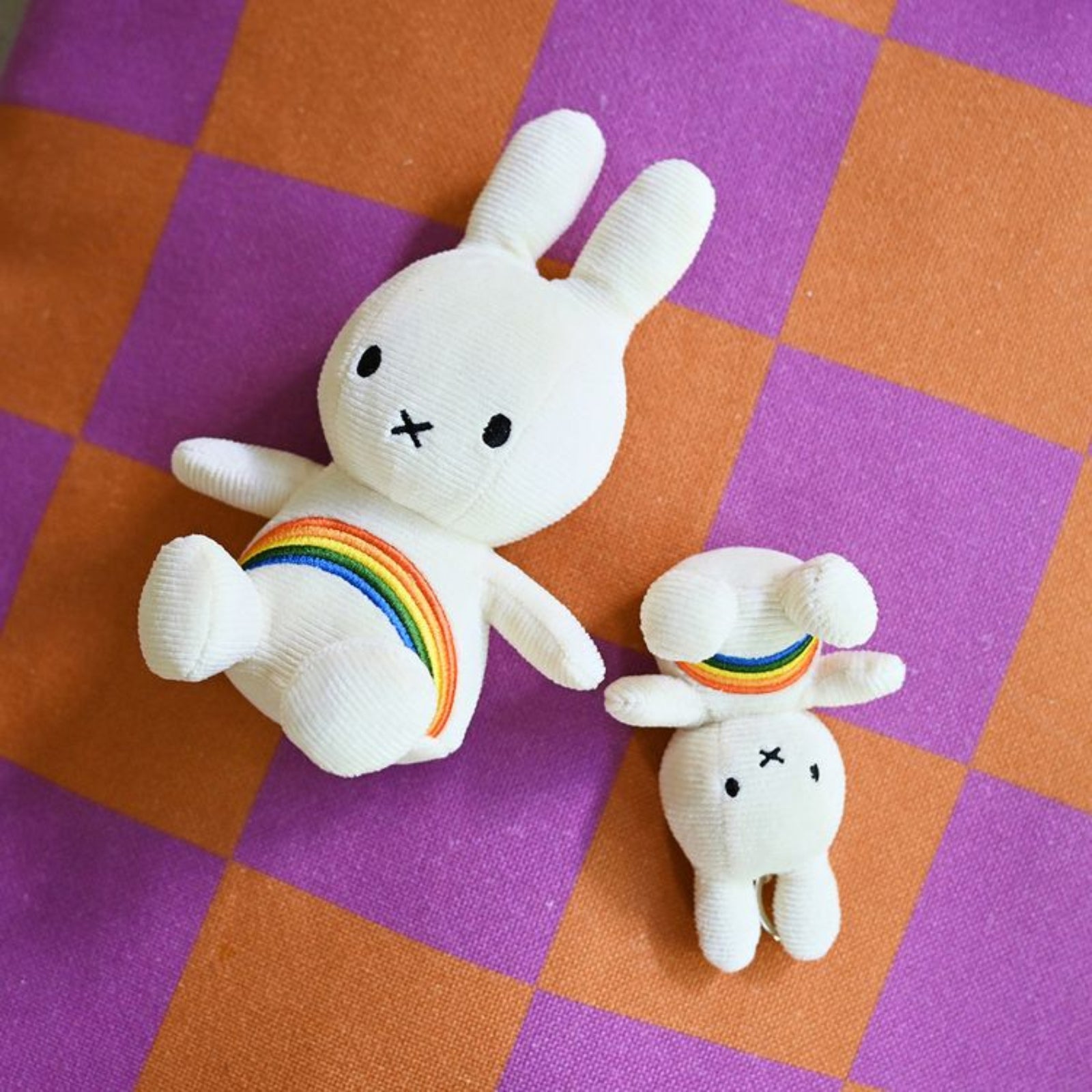 Miffy Rainbow Offwhite - 18 cm - 7"